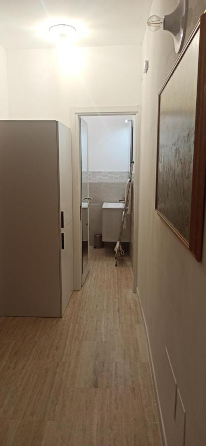 Apartamento Dimora Tra Ciuchi E Poeti LʼAquila Exterior foto