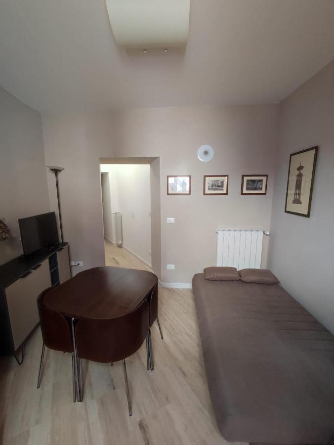 Apartamento Dimora Tra Ciuchi E Poeti LʼAquila Exterior foto